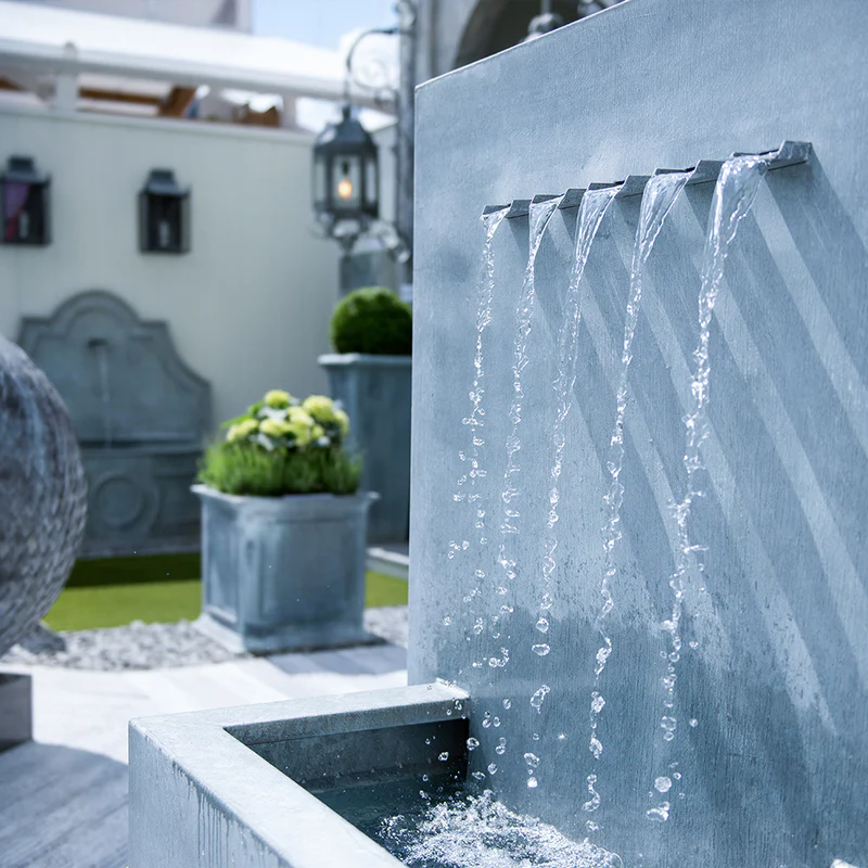 classic-garden-elements-veneto-gartenbrunnen-zink-mit-pumpe image 8