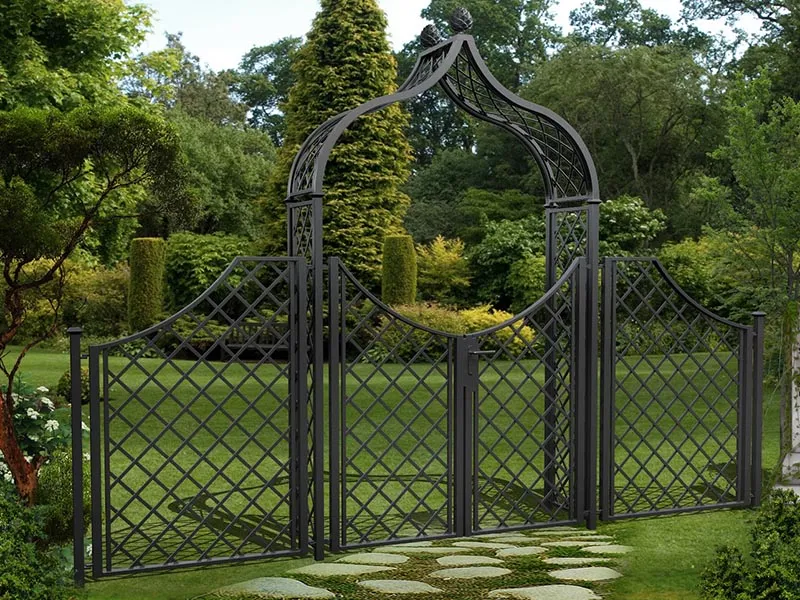 classic-garden-elements-brighton-rosenbogen-mit-tor-zaun image 1