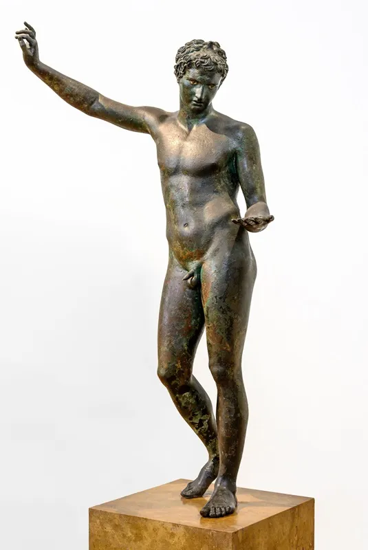 classic-garden-elements-j-ngling-von-marathon-gartenstatue-antik image 1