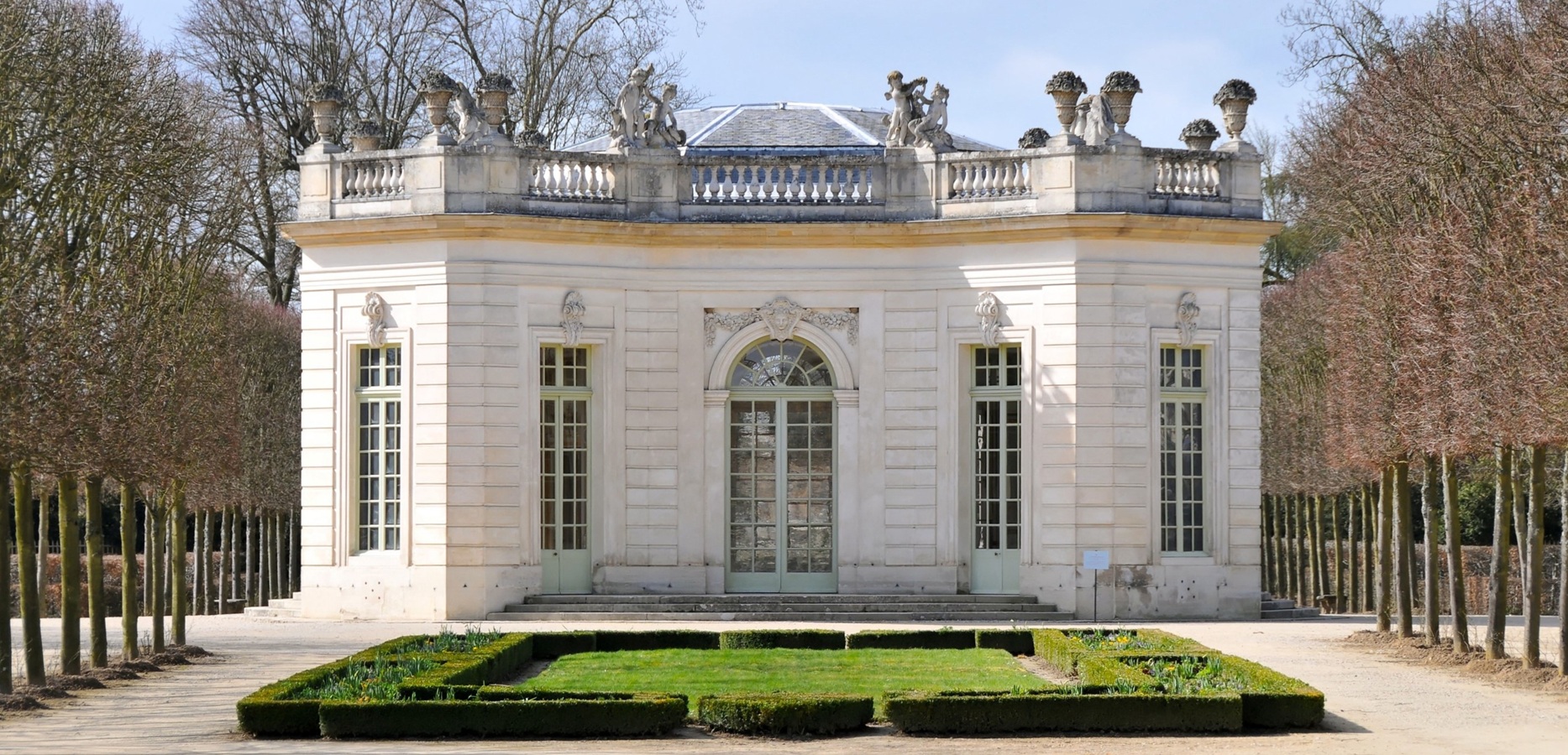 classic-garden-elements-pavillon-francais-orangerie-stahl-glas image 7