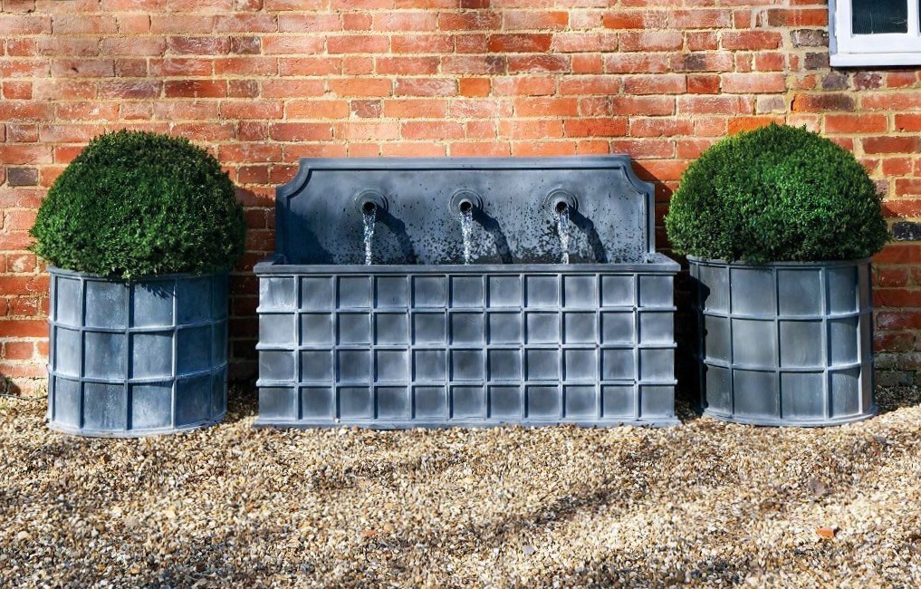 classic-garden-elements-sienna-springbrunnen-zink-eckig-mit-pumpe image 7