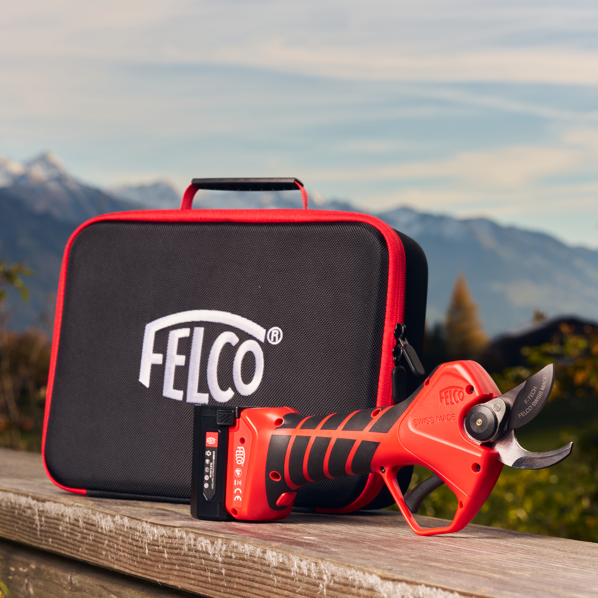 felco-2e-akku-rebschere-10-8v-set-rechtsh-nder image 4