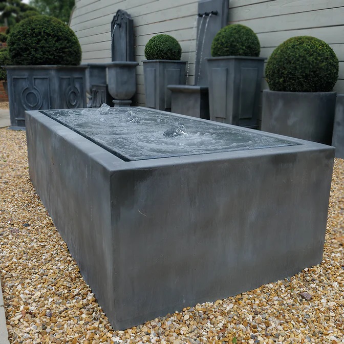 classic-garden-elements-qube-quellstein-gartenbrunnen-zink image 5