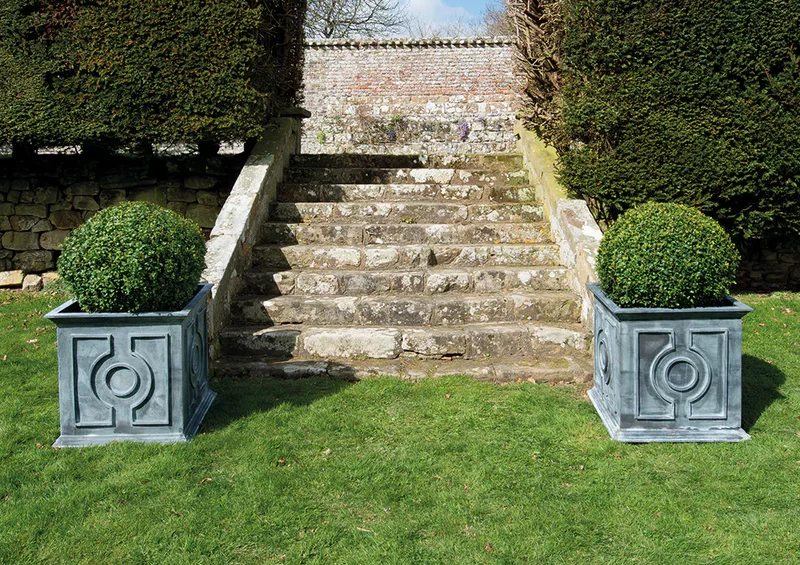 classic-garden-elements-belgian-circle-pflanzk-bel-zink-patina-eckig image 3