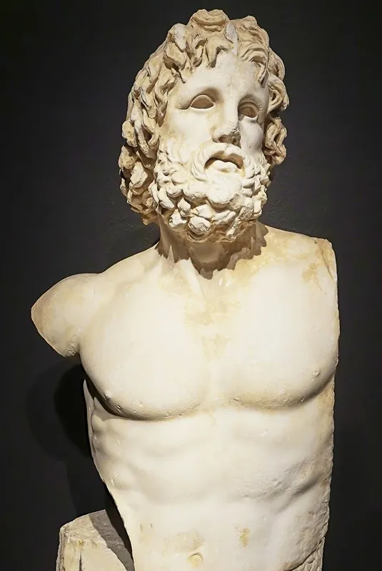 classic-garden-elements-asklepios-torso-statue-bronze-marmor image 1