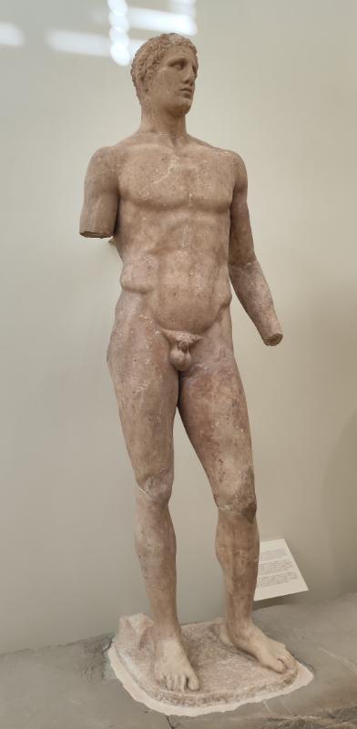 classic-garden-elements-agias-statue-delphi-bronze-lebensgro image 3