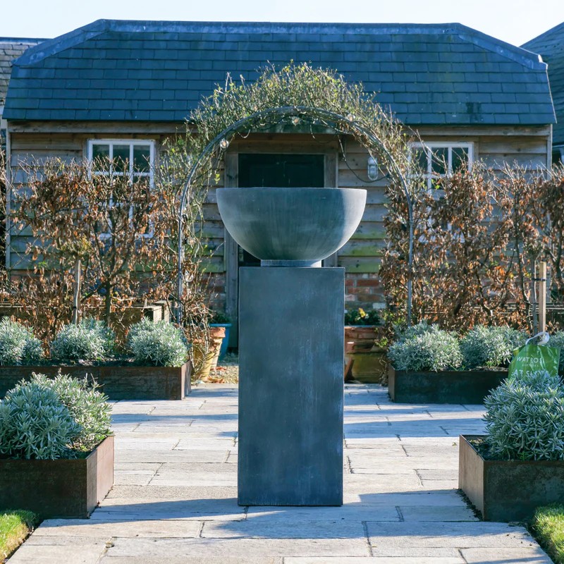 classic-garden-elements-qube-podest-zink-sockel-grau-91cm image 3