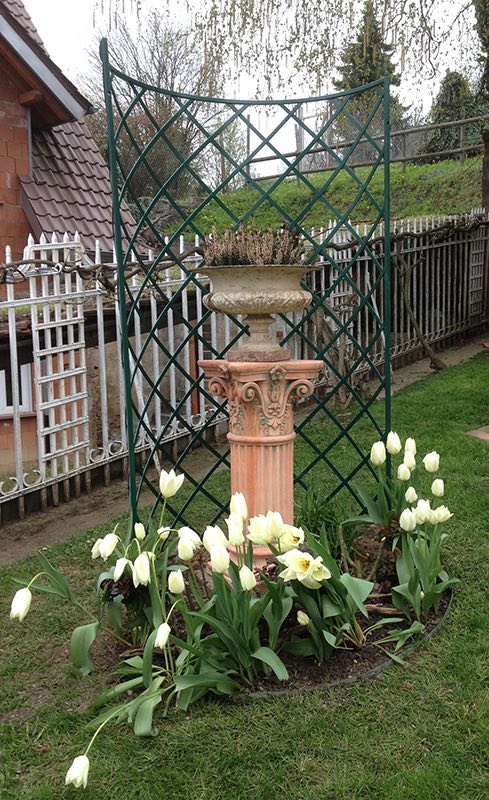 classic-garden-elements-exedra-rosengitter-halbrund-schwarz image 3