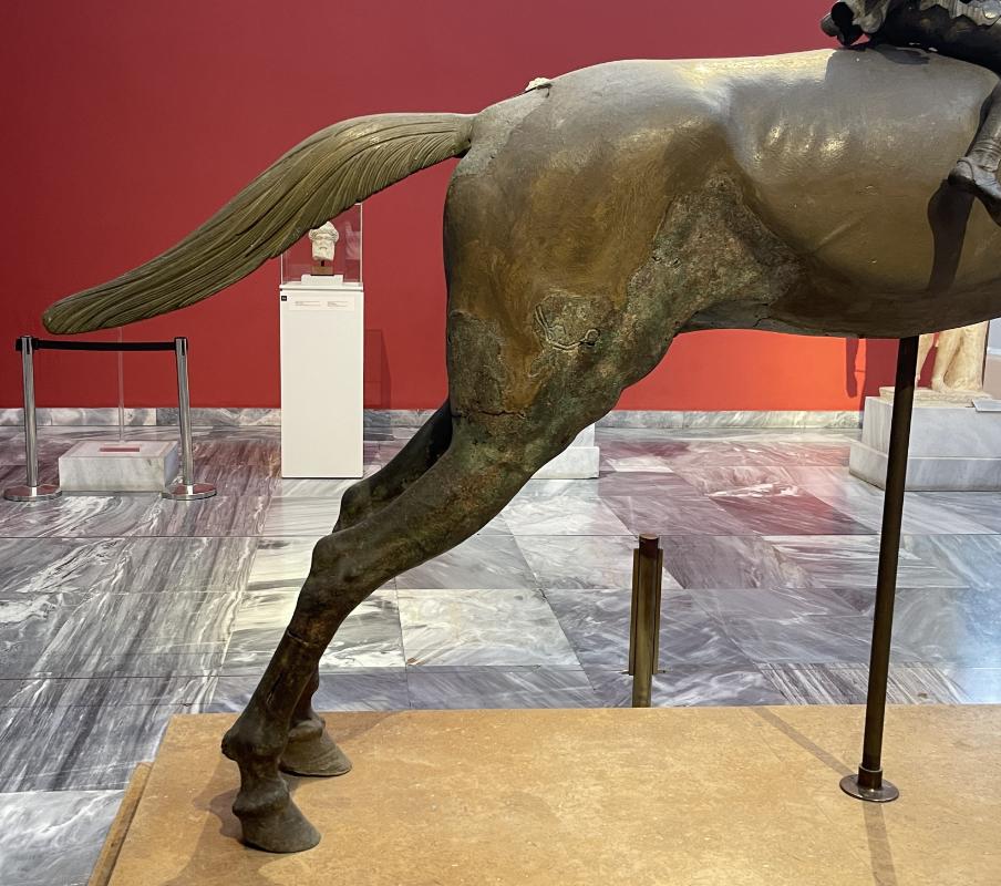 classic-garden-elements-reiter-kap-artemision-statue-bronze-antik image 3