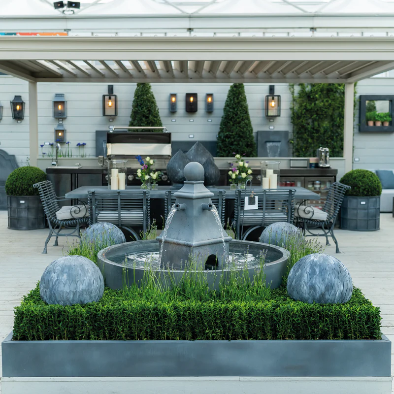 classic-garden-elements-br-gger-brunnen-zink-gartenbrunnen image 4
