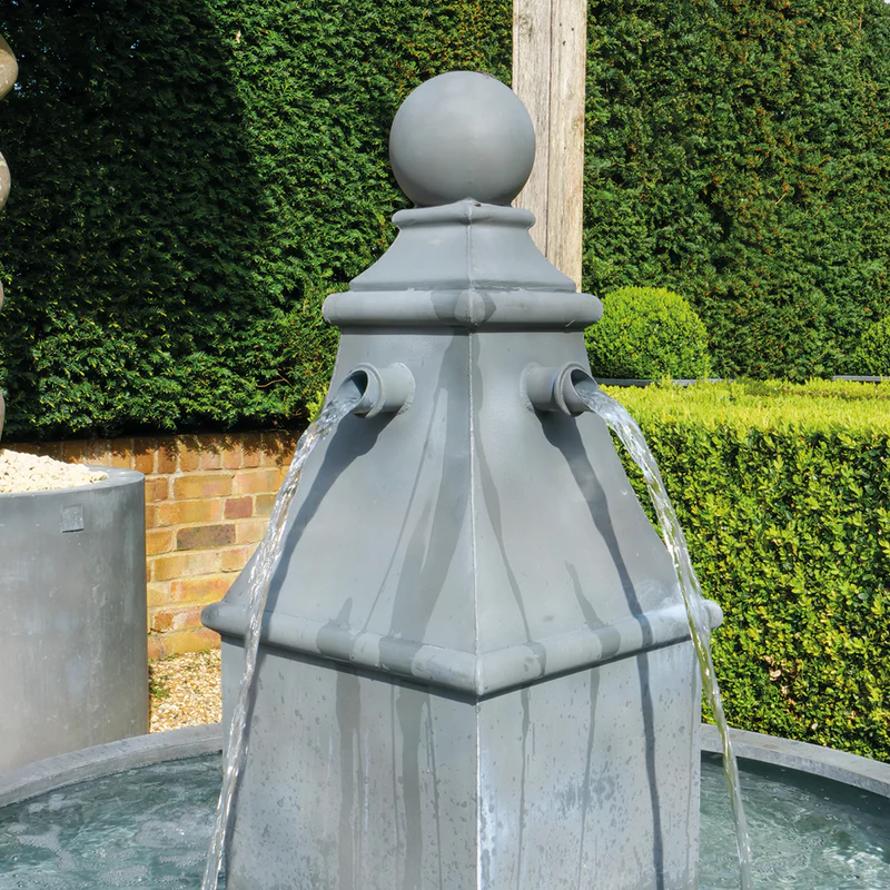 classic-garden-elements-br-gger-brunnen-zink-gartenbrunnen image 3
