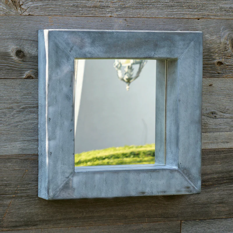 classic-garden-elements-quadratischer-spiegel-zink-70x70 image 2