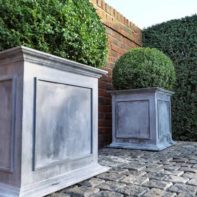 classic-garden-elements-englischer-pflanzk-bel-metall-grau-zink-patina image 1