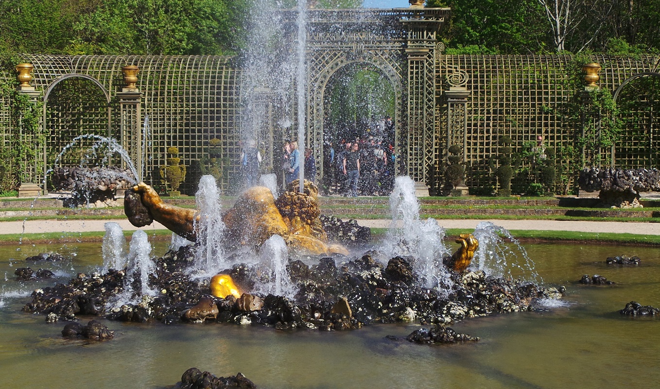 classic-garden-elements-louis-xiv-treillage-laubengang-versaillesgr-n image 7