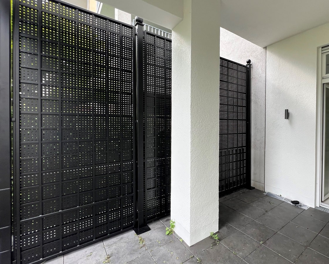 classic-garden-elements-gropius-sichtschutzzaun-metall-schwarz image 7