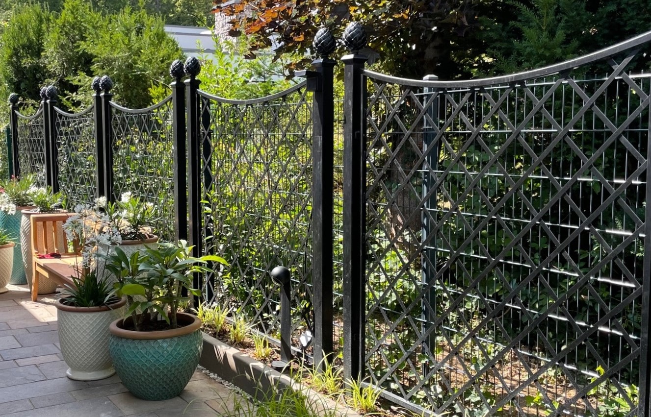 classic-garden-elements-paravent-trenngitter-metall-schwarz-zaun image 8