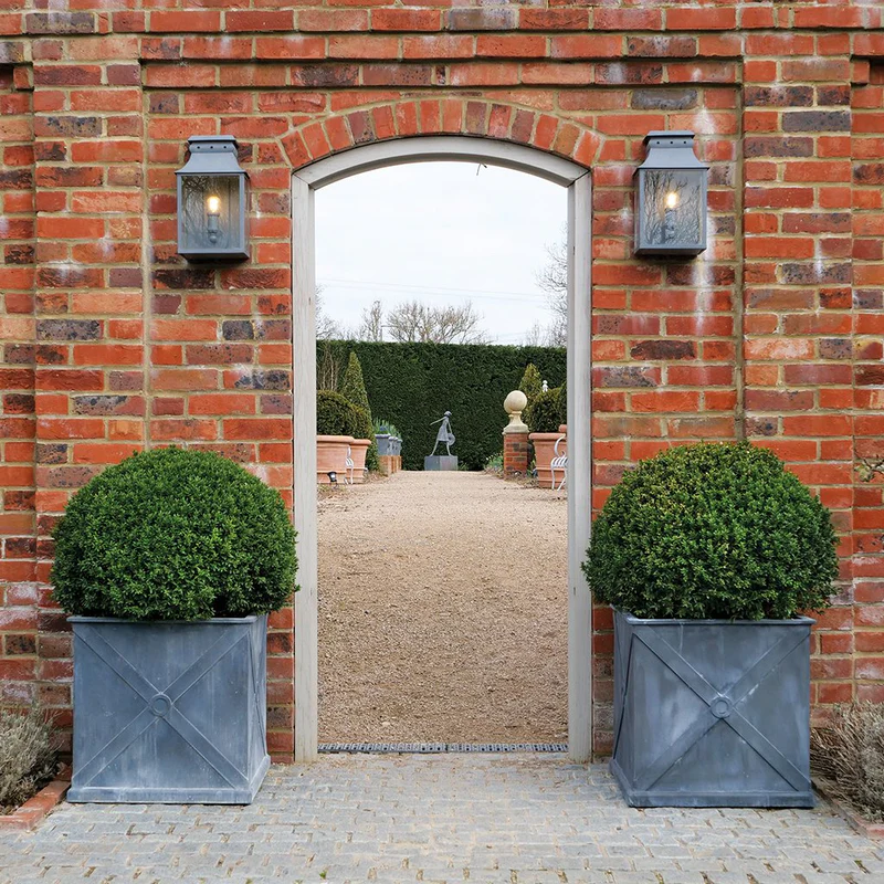 classic-garden-elements-mayfair-pflanzk-bel-zink-70x70-cm image 2
